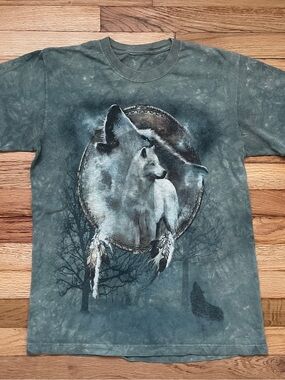 Spirit of the White Wolf Vintage Tee